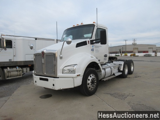 2017 KENWORTH T880 T/A DAYCAB