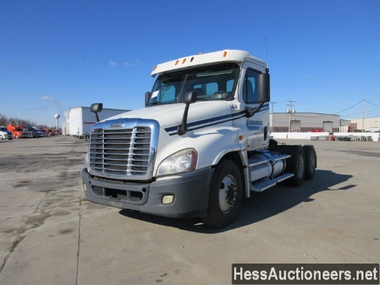 2011 FREIGHTLINER CASCADIA T/A DAYCAB