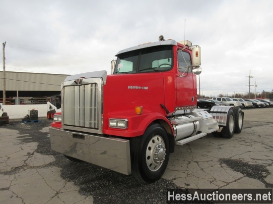 2005 WESTERN STAR 4900 T/A DAYCAB