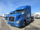 2012 VOLVO T/A SLEEPER