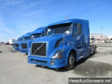 2010 VOLVO T/A SLEEPER