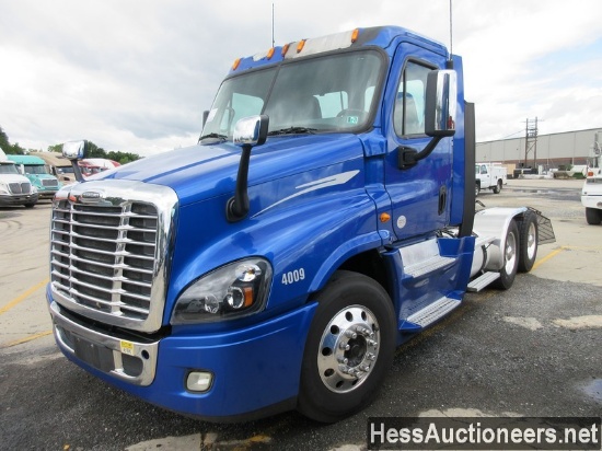 2015 FREIGHTLINER CASCADIA T/A DAY CAB