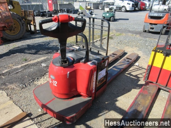 2010 RAYMOND 8400 FORKLIFT