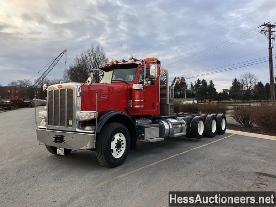 2015 PETERBILT 389 TRI-AXLE DAYCAB