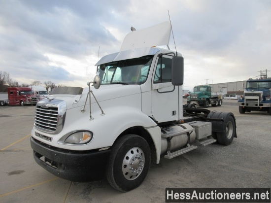 2007 FREIGHTLINER COLUMBIA S/A DAYCAB