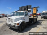 2000 INTERNATIONAL 4700 STRAIGHT BOX TRUCK