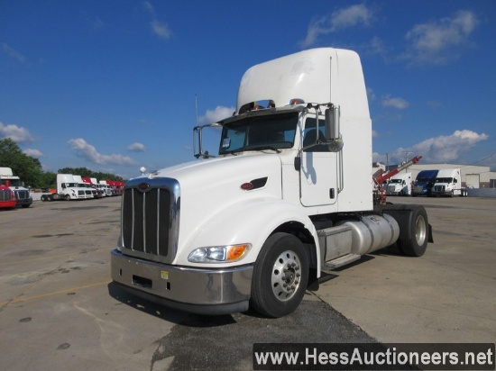 2011 PETERBILT 386 S/A DAYCAB, 1521859 MILES ON ODO, 34000 GVW, CAT C15 6 CYL 15L 625 HP ENG, JAKE, 