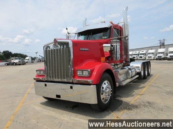 2008 KENWORTH TRI AXLE DAYCAB, HESS REPORT ATTACHED, 471758 MILES ON ODO, ECM 193709, 80818 GVW, CAT