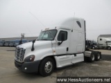 2012 Freightliner Cascadia T/a Sleeper, Hess Report In Photos,792000 Miles