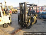 2005 cat p3000 forklift, nissan 4 cyl 2. 1l eng, 7608 hrs, 6160 gvw, 3000 l