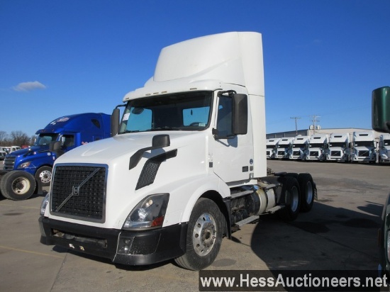 2015 VOLVO VNL64T300 T/A DAYCAB, HESS REPORT IN PHOTOS, 643943 MILES ON ODO
