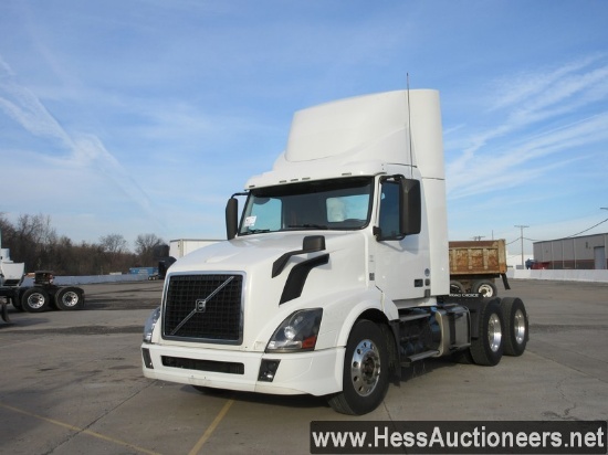 2016 VOLVO VNL64T300 T/A DAYCAB, HESS REPORT IN PHOTOS, 654392 MILES ON ODO