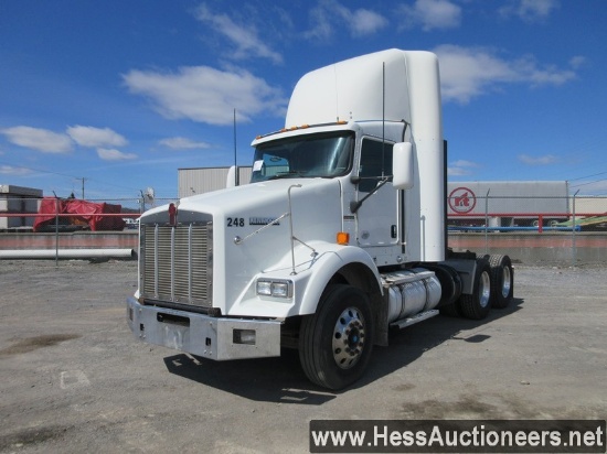 2011 KENWORTH T/A DAYCAB , HESS REPORT IN PHOTOS, 792712 MILES ON ODO, ECM
