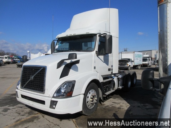 2016 VOLVO VNL T/A DAYCAB, HESS REPORT IN PHOTOS, 615808 MILES ON ODO, ECM