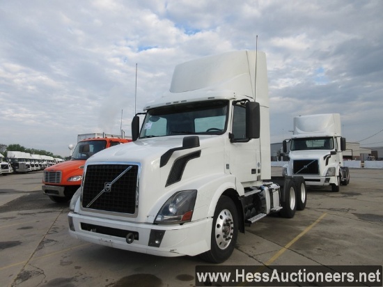 2016 VOLVO VNL64T300 T/A DAYCAB, HESS REPORT IN PHOTOS, 569530 MILES ON ODO