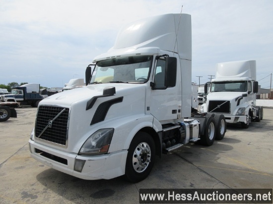 2017 VOLVO VNL64T300 T/A DAYCAB, HESS REPORT IN PHOTOS, 362646 MILES ON ODO