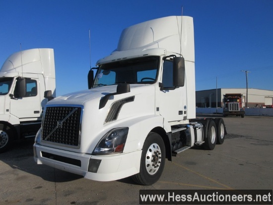 2016 VOLVO VNL64T300 T/A DAYCAB, HESS REPORT IN PHOTOS, 554226 MILES ON ODO