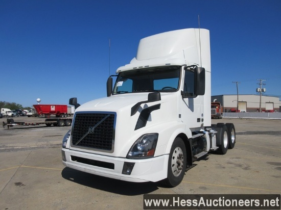 2017 VOLVO VNL T/A DAYCAB, HESS REPORT IN PHOTOS, 499785 MILES ON ODO, ECM