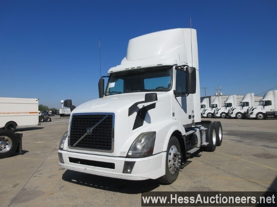 2016 VOLVO VNL T/A DAYCAB,HESS REPORT IN PHOTOS,  551990 MILES ON ODO, ECM