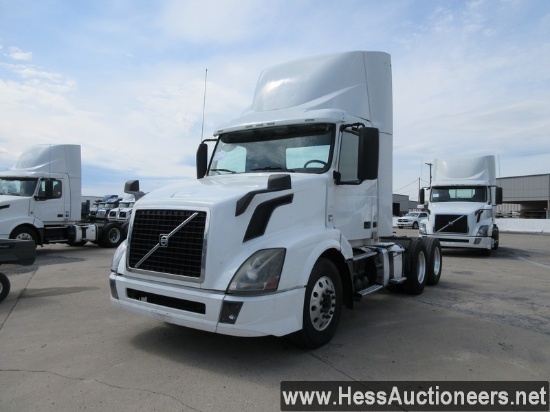 2016 VOLVO VNL64T300 T/A DAYCAB, HESS REPORT IN PHOTOS, 526196 MILES ON ODO