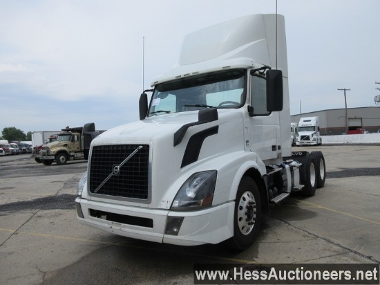 2016 VOLVO VNL64T300 T/A DAYCAB, HESS REPORT IN PHOTOS, 517767 MILES ON ODO