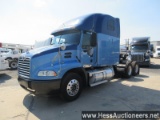 2006 MACK CXN613 T/A SLEEPER, 1364442 MILES ON ODO, ECM 1369442, 52000 GVW,