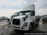2016 VOLVO VNL64T300 T/A  DAYCAB, HESS REPORT IN PHOTOS, 463101 MILES ON OD