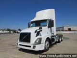 2016 VOLVO VNL T/A DAYCAB, HESS REPORT IN PHOTOS, 581462 MILES ON ODO, ECM
