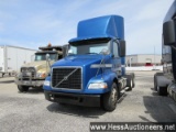 2009 VOLVO T/A DAYCAB,  HESS REPORT IN PHOTOS, 772691 MILES ON