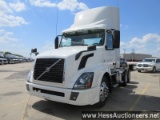 2016 VOLVO VNL64T300 T/A  DAYCAB, HESS REPORT IN PHOTOS, 462894 MILES ON OD