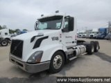 2013 VOLVO VNL T/A DAYCAB, HESS REPORT IN PHOTOS, 713711 MILES ON ODO, ECM
