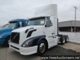 2015 VOLVO VNL64T300 T/A DAYCAB, HESS REPORT IN PHOTOS, 353931 MILES ON ODO