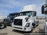 2016 VOLVO VNL64T300 T/A DAYCAB, HESS REPORT IN PHOTOS, 614067 MILES ON ODO