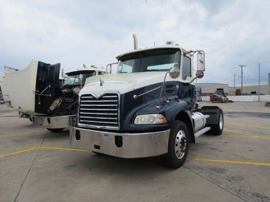 Truck Trailer Equip auction - Aug 12 2022 Ring 1