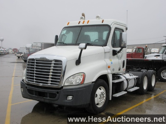 2014 FREIGHTLINER CASCADIA TA DAYCAB, 297603 MILES ON OD, ECM 663228, 52000