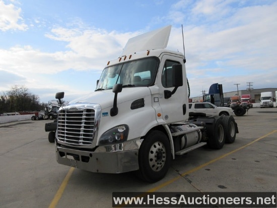 2016 FREIGHTLINER CASCADIA T/A DAYCAB,  HESS REPORT IN PHOTOS, 574953 MILES
