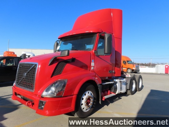 2014 VOLVO D13 T/A DAYCAB, TITLE DELAY, 743635 MILES ON ODO, 743637 MILES O
