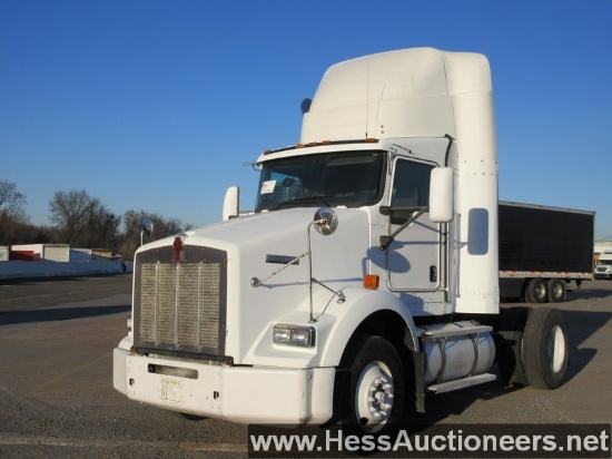 2008 KENWORTH T800 S/A DAYCAB, HESS REPORTS IN PHOTOS, 643741 MILES ON ODO,