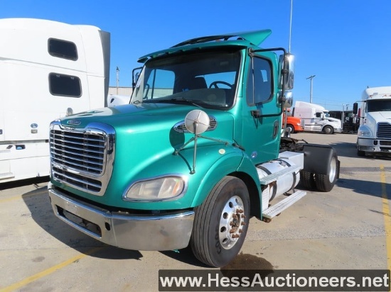 2014 FREIGHTLINER MS S/A DAYCAB, HESS REPORTS IN PHOTOS, 628322 MILES ON OD