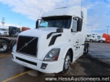 2018 VOLVO VNL670 T/A SLEEPER, HESS REPORT IN PHOTOS, 564547 MILES ON ODO,