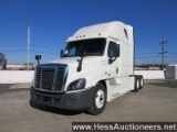 2016 FREIGHTLINER T/A SLEEPER, HESS REPORT IN PHOTOS, 692764 MILES ON ODO,