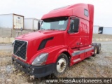 2005 VOLVO VNL T/A SLEEPER, NON RUNNER, TITLE DELAY, 1717879 MILES ON ODO,