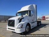 2015 VOLVO T/A SLEEPER, 483700 MILES ON OD, ECM 483697, 50350 GVW, VOLVO D1