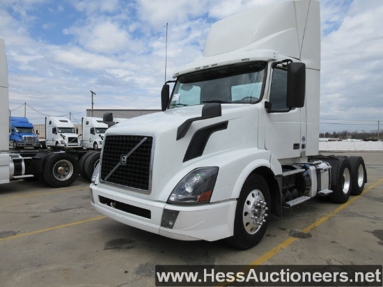 2016 VOLVO VNL T/A DAYCAB, HESS REPORT IN PHOTOS, 580263 MILES ON OD, ECM 5