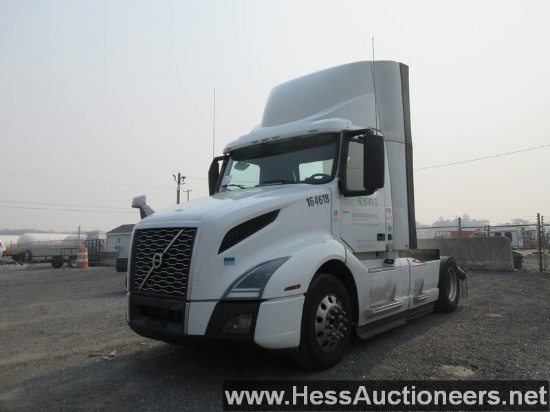 2019 VOLVO VNL42T300 S/A DAYCAB, 412685 MI ON OD, 35050 GVW, VOLVO D13 6 CY