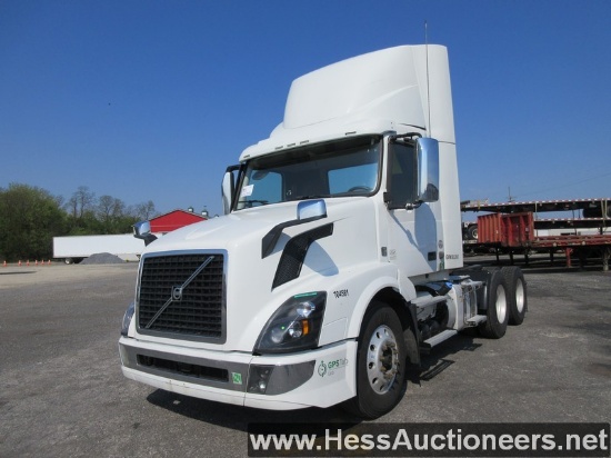 2015 VOLVO VNL64 T300 T/A DAYCAB, 385723 MILES ON OD, ECM 385724, 50000 GVW