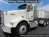 2004 KENWORTH T800 T/A DAYCAB, SELLING OFFSITE: RICHMOND, INDIANA, 185442 M