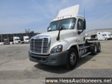 2015 FREIGHTLINER CASCADIA T/A DAYCAB, HESS REPORT IN PHOTOS, 294242 MILES