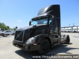 2012 VOLVO VNL S/A DAYCAB, HESS REPORT IN PHOTOS, 760428 MILES ON OD, ECM N