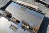 UNIVERSAL ADAPTER PLATE SKID STEER ATTACHMENT